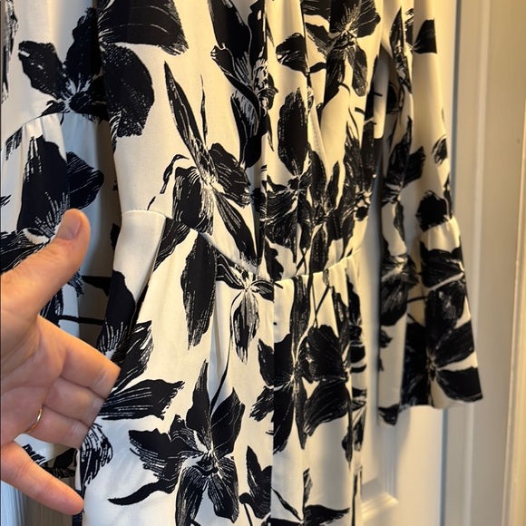 Dynamite Monochrome Abstract Romper - Picture 5 of 5